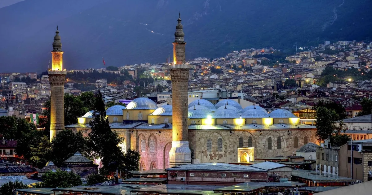 TRT, Bursa Ulu Cami'den Mevlit Kandili'ne özel yayın yapacak! Bursa