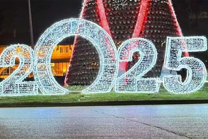 Dünya 2024'e Adana 2025'e giriyor