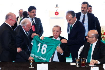 Cumhurbaşkanı Erdoğan’dan Sinan Bür'e: "Bursaspor'u düşürmeyin"