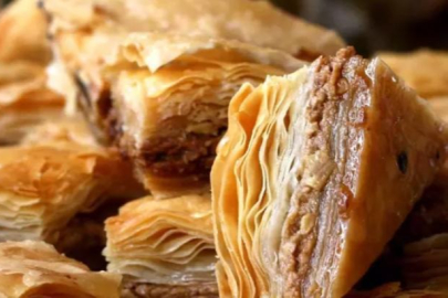 En kolay ev baklavası nasıl yapılır, malzemeleri nelerdir? İşte en kolay ev baklavası tarifi...