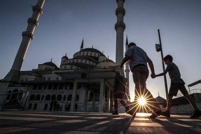 Bayram namazı nasıl kılınır, kaç rekat? Diyanet açıklaması ile bayram namazı kılınışı