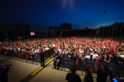 Nilüfer’de 19 Mayıs Bayramı coşkusu! Binlerce Bursalı yürüdü, Ceza ile coştu...