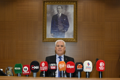 Bursa Büyükşehir Belediye Başkanı Bozbey'den 'liyakat' çıkışı: Atama kararlarının arkasındayız