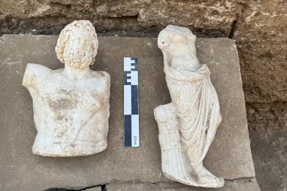 Aspendos Antik Kenti'nde 2 bin yıllık Zeus ve Afrodit heykelleri bulundu