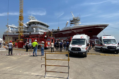 Kocaeli'de gemi yangını: 4 kişi hastanelik oldu