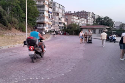 Bursa'da yürüyüş güzergahında motosiklet işgali! ‘Motosiklet giremez’ tabelasına rağmen...