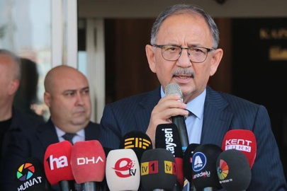 Bakan Özhaseki: Deprem bölgesinde 2 binin üzerinde şantiyemiz var