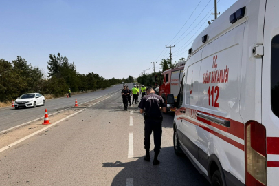 Gaziantep'te otomobil ile hafif ticari araç çarpıştı: 2 ölü, 3 yaralı