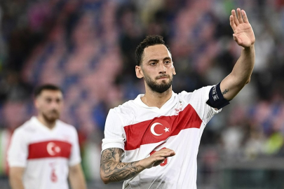 A Milli Takım'da Hakan Çalhanoğlu'dan kötü haber