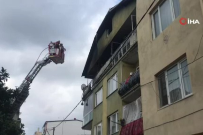 Bursa'da yangın paniği! Çatı katı alevlere teslim oldu: 2 yaralı