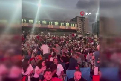 Makinist Marmaray’ı durdurup Hollanda-Türkiye maçını izledi!