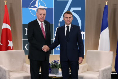 Erdoğan, Fransa Cumhurbaşkanı Macron ile görüştü