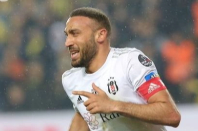 Cenk Tosun'un Beşiktaş'a veda paylaşımına tepki yağıyor