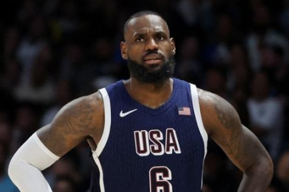 Paris'te ABD bayrağını LeBron James taşıyacak