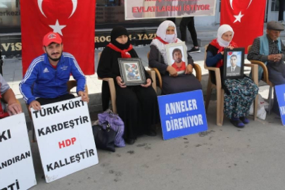 Muşlu aileler "evlat nöbeti"ni sürdürdü