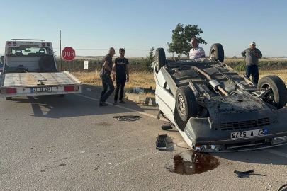 Kilis-Gaziantep karayolunda iki araç çarpıştı