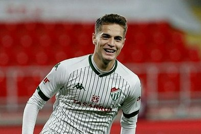 Bursaspor'un eski oyuncusu Batuhan Kör Vanspor ile anlaştı!