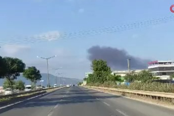 Bursa'da yat fabrikasında korkutan yangın!