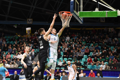 Bursaspor'un eski basketbolcusu TOFAŞ'la anlaştı!