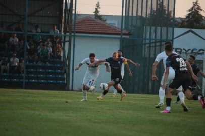 Karacabey Belediyespor, Erbaaspor'u tek golle geçti