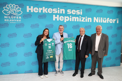 Eker Nilüfer Belediyespor Kadın Voleybol Takımı’nın ana sponsoru oldu