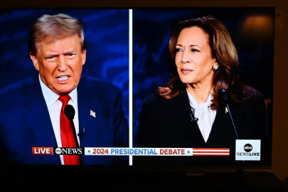 Trump ve Kamala Harris canlı yayında ilk kez karşı karşıya geldi