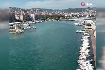 Bursa'da kaçak avlanan balıklar denize geri bırakıldı