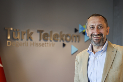 Türk Telekom CEO'sundan fiyatlara damacanalı savunma