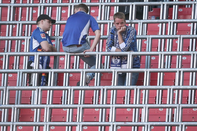 Schalke, 3-0 öne geçtiği maçı farklı kaybetti