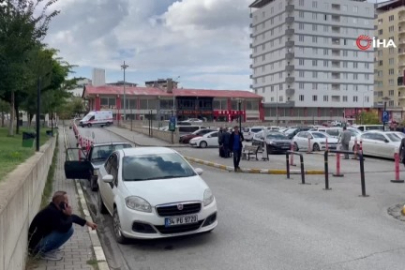 Muş'ta şehit askerin yakınlarının bulunduğu araç devrildi: 1 ölü, 5 yaralı