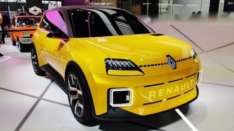 RENAULT 5'TE GÜMRÜK VERGİSİ YOK