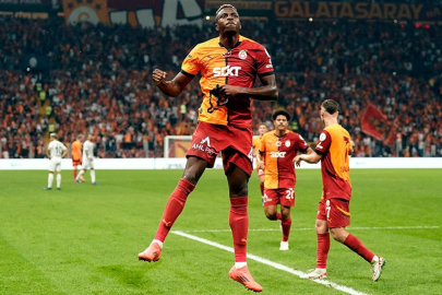 Victor Osimhen, Galatasaray'ın genç yıldızına hayran kaldı