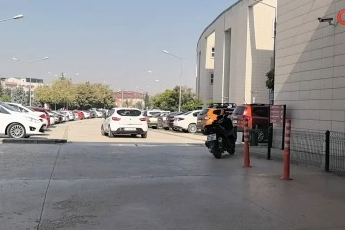 Bursa'da yüksekten düşen işçi ağır yaralandı