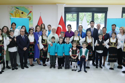 Emine Erdoğan, Belgrad'daki Türkiye Maarif Vakfının anaokulu öğrencileriyle bir araya geldi