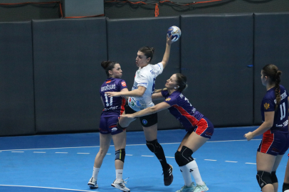 Büyükşehir Belediyespor, EHF Avrupa Kupası'nda tur atladı