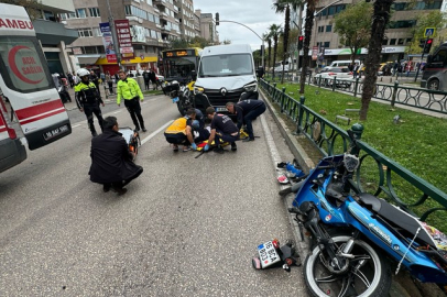 Bursa'da kamyonetle çarpışan motosikletin sürücüsü yaralandı