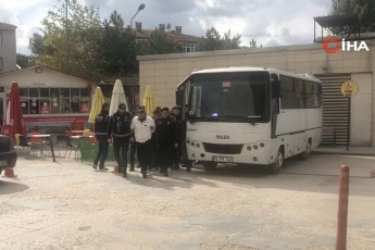 Bursa'da onlarca kişiyi mağdur eden tefeci çetesine operasyon! Çökertildiler...