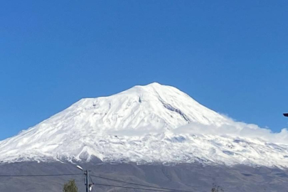 Ağrı Dağı karla kaplandı