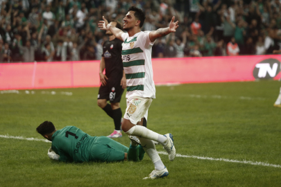 Haydi Bursaspor! Zirveyi bırakma