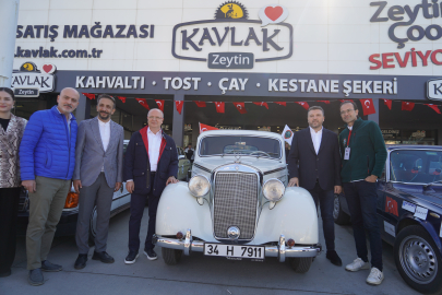 Klasik otomobil tutkunları Bursa’da buluştu