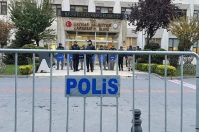 Otobüs şoförüne tepki gösteren genç kız gündem oldu: Cahil ya, burası Kürdistan değil!