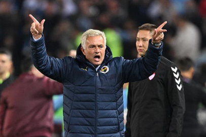 Tesislerde yüksek gerilim! Mourinho oyuncuları azarladı...