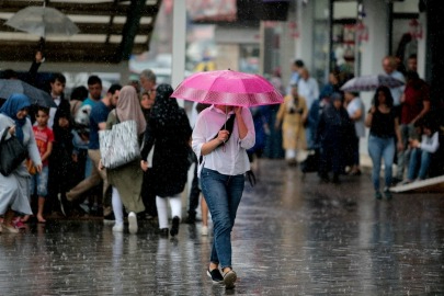 Meteoroloji'den Bursa'ya kuvvetli sağanak yağış uyarısı! Şemsiyeleri hazırlayın: Peş peşe 5 gün boyunca... (13 Kasım Çarşamba Bursa'da hava nasıl?)