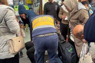 Zonguldak'ta caddede karşılaştığı eski sevgilisi ve kardeşini sokak ortasında bıçakladı