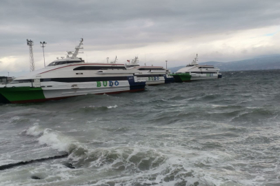 Marmara'da fırtına; İDO, BUDO, GESTAŞ ve Marmara Ro-Ro seferleri iptal