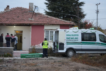 Şizofreni hastasının gözü döndü bıçakla ailesine saldırdı