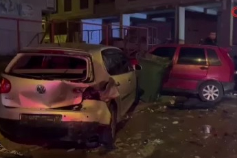 Bursa'da önce otomobillere çarptı sonra kaçtı!