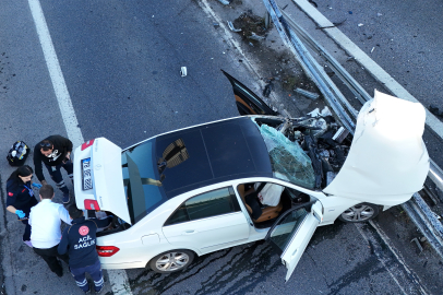 İstanbul Ataşehir'de kontrolden çıkan otomobil refüje çarptı: 1 yaralı