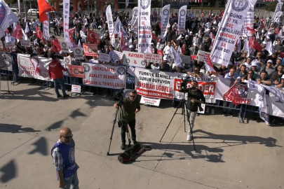 Emeklilerden Bursa'da miting! İstanbul'dan da otobüs kaldırılacak