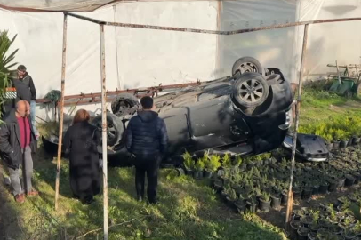 Bursa'da fidanlığa devrilen otomobildeki iki kişi yaralandı